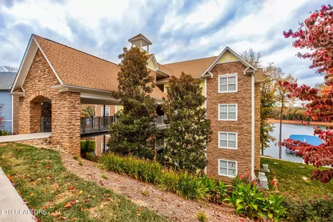 312 Pinnacle Pt, Andersonville, TN 37705