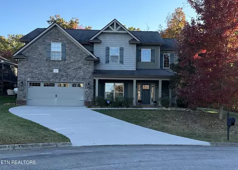 12946 Pine Meadows Ln, Knoxville, TN 37934