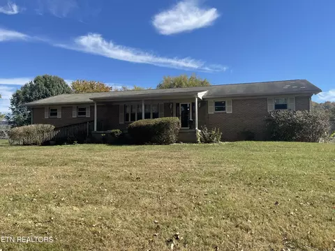 352 Mountain Rd, Clinton, TN 37716