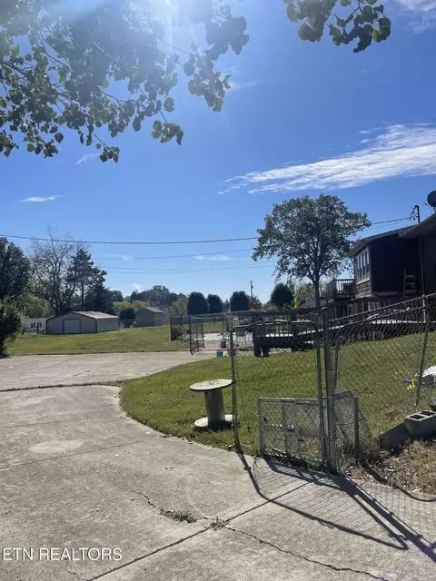 352 Mountain Rd, Clinton, TN 37716 photo 22
