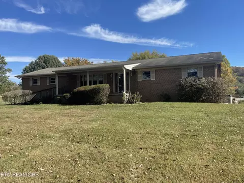 352 Mountain Rd, Clinton, TN 37716 photo 2