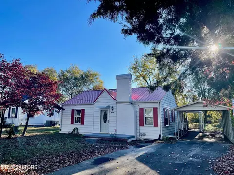 2615 Orton Dr, Maryville, TN 37804