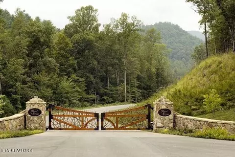 460 Mt John Loop Rd, Townsend, TN 37882 photo 1