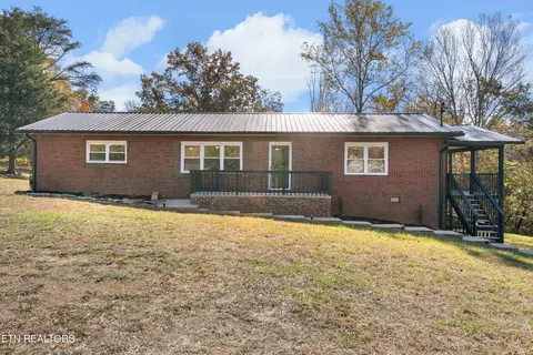 255 E Bowman Cir, La Follette, TN 37766