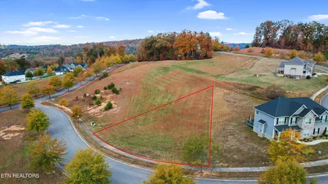 105 Cedarberry St, Oak Ridge, TN 37830