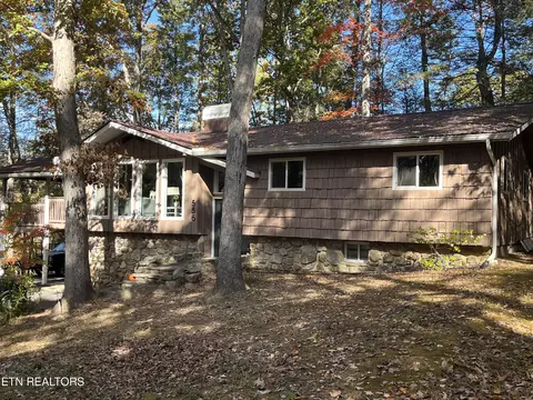 556 Loraine St, Pigeon Forge, TN 37863
