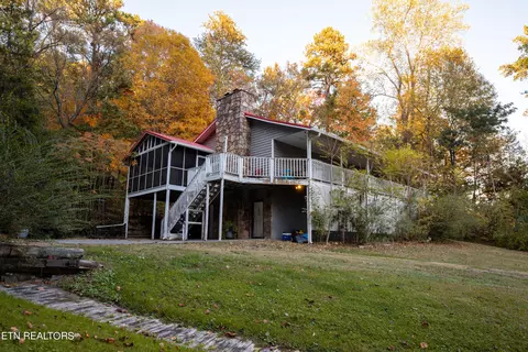 4217 NE Valley View Dr, Knoxville, TN 37917