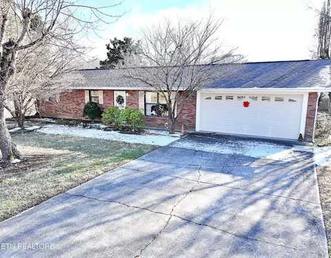 217 Caton Rd, Sevierville, TN 37862