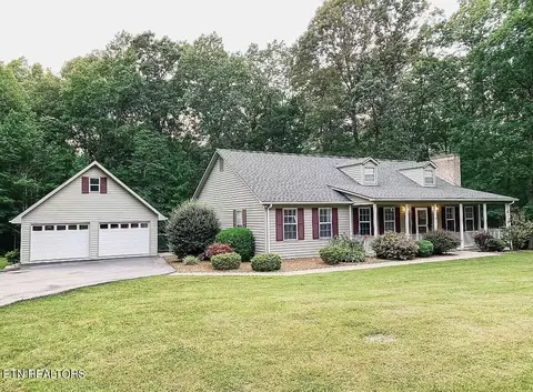 1114 Meadow Creek Dr, Oneida, TN 37841