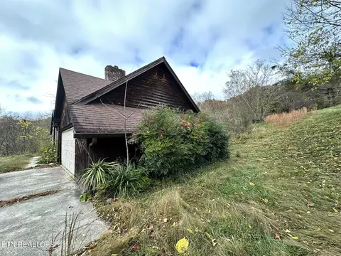 243 Iris Dr, Harrogate, TN 37752 photo 8
