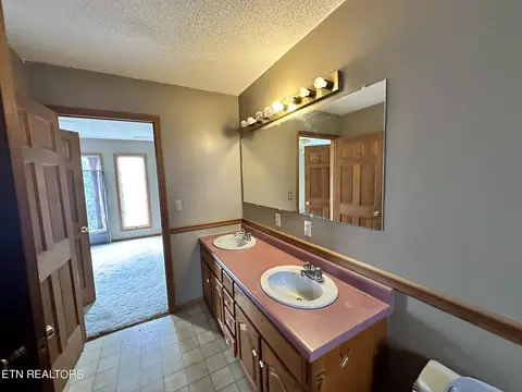 243 Iris Dr, Harrogate, TN 37752 photo 31