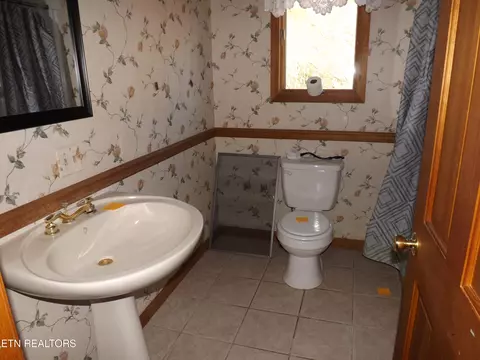 243 Iris Dr, Harrogate, TN 37752 photo 48