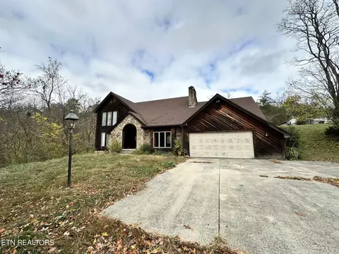 243 Iris Dr, Harrogate, TN 37752 photo 4
