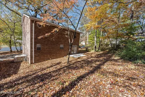 701 Sharp St, Clinton, TN 37716 photo 22