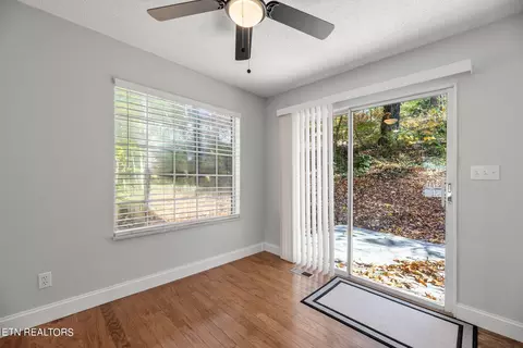 701 Sharp St, Clinton, TN 37716 photo 8