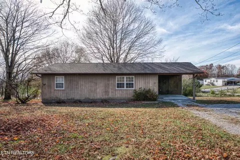 642 Vandever Rd, Crossville, TN 38572