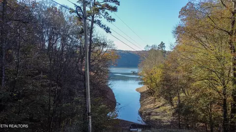 Parson Shores Rd Drive, Sharps Chapel, TN 37866