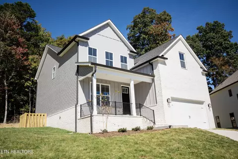 8141 Chapel Hill Ln, Knoxville, TN 37938