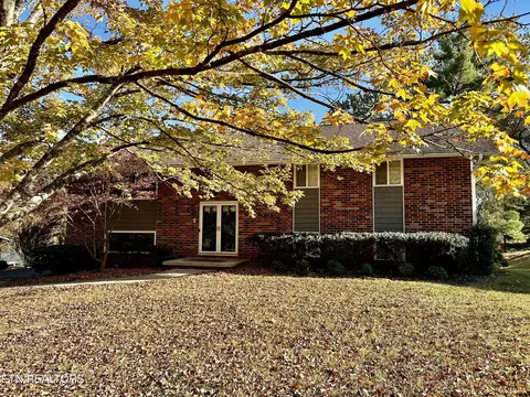 9712 Panama Dr, Knoxville, TN 37923