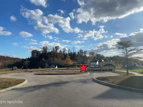 102 Dewberry Ct, Oak Ridge, TN 37830