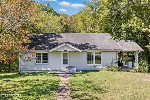 3291 Lake City Hwy, Rocky Top, TN 37769