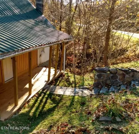 5322 Aj Osborne Hwy, Blackwater, VA 24221