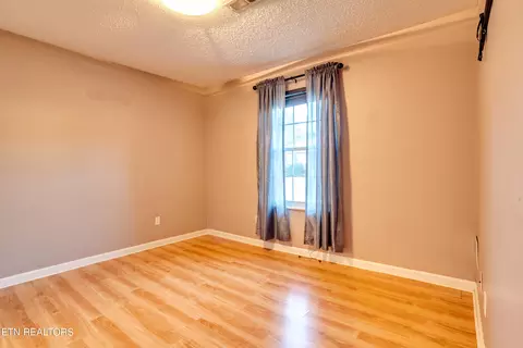 7925 Eldin Way, Powell, TN 37849 photo 17