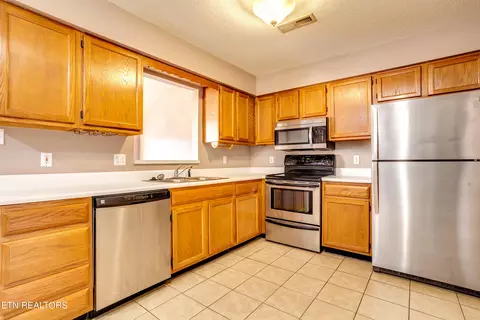 7925 Eldin Way, Powell, TN 37849 photo 8