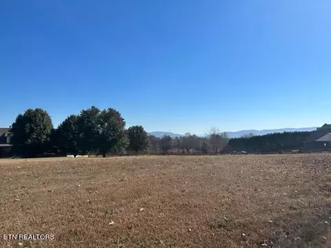 1412 Brookmeade Ave, Maryville, TN 37804