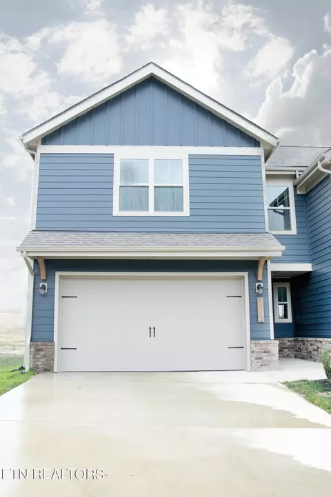 1712 Mountain Quail Cir, Maryville, TN 37801