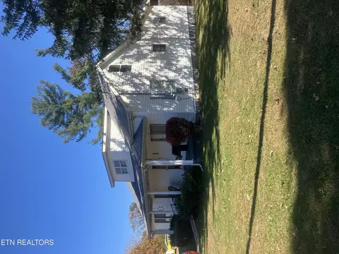 1925 Roslin Rd, Jamestown, TN 38556