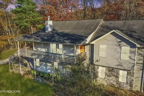 141 Twin Oaks Dr, Rockwood, TN 37854