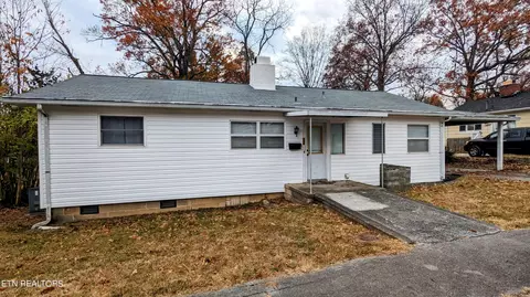 106 Townsend Rd, Oak Ridge, TN 37830