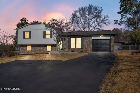 4901 Lancer Dr, Knoxville, TN 37921