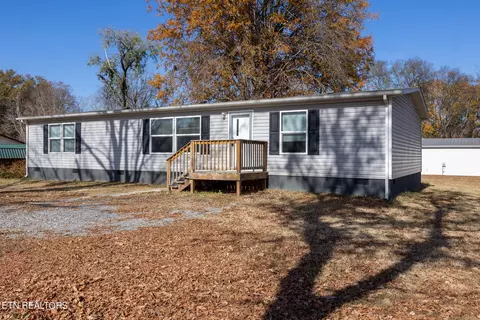 206 Bennett St, Sweetwater, TN 37874