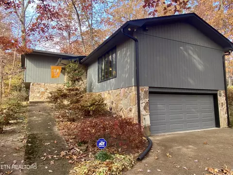 7932 Castlecomb Rd, Powell, TN 37849