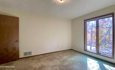 7932 Castlecomb Rd, Powell, TN 37849 photo 22