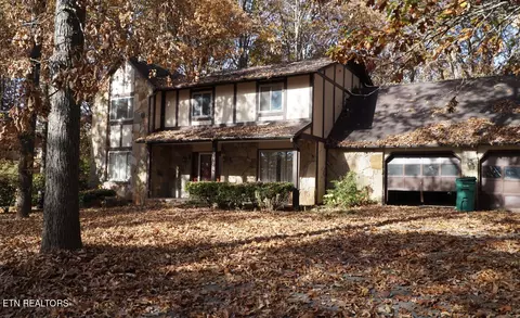 1608 Colonade Rd, Knoxville, TN 37922