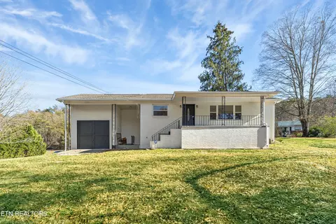 3466 Lake City Hwy, Rocky Top, TN 37769