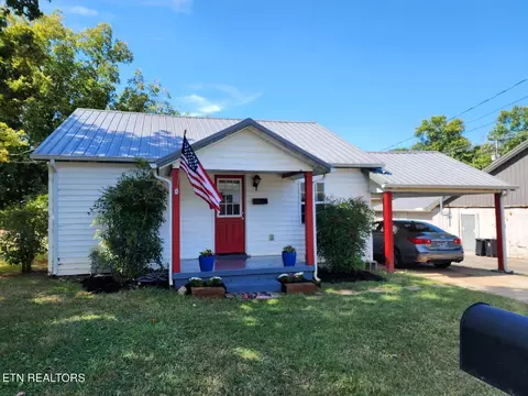 108 S Clark St, Sweetwater, TN 37874