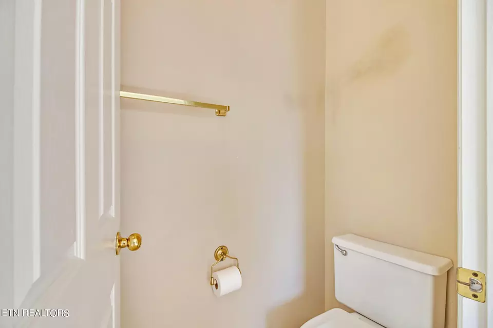  100 Macaw Ln, Oak Ridge, TN 37830 photo 26