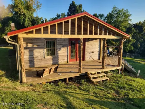 500 Flat Hollow Church Rd, Speedwell, TN 37870