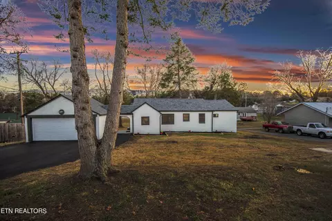4716 Bay St, Knoxville, TN 37912