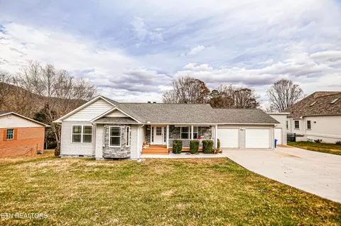 146 Mt View Rd, Jacksboro, TN 37757