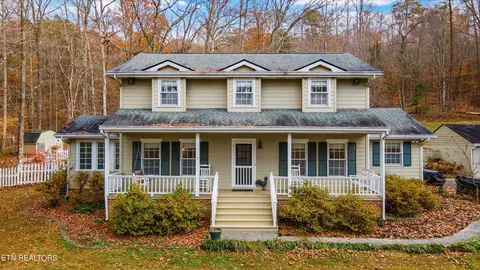 130 Mcgill Branch Ln, Heiskell, TN 37754