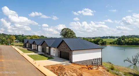 151 Lakeshore Bay Rd, Jefferson City, TN 37760