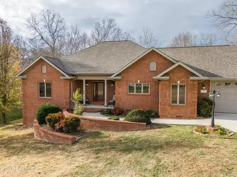 32 Thames Ct, Crossville, TN 38558