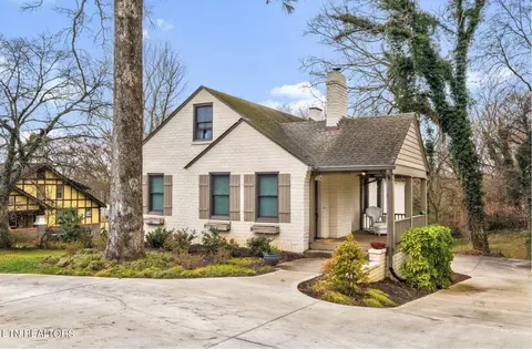 125 Gilbert Ln, Knoxville, TN 37920