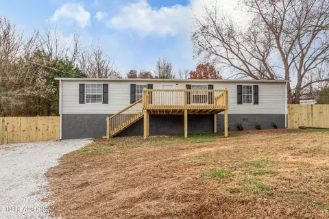 386 Island Ford Rd, Jacksboro, TN 37757