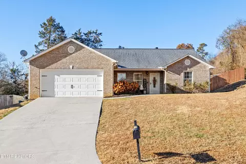 3629 Aztec Ln, Knoxville, TN 37931